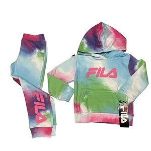 NWT FILA  “RAINBOW “🌈 2 piece Set for Girls 👧 Size 4/Hoodie & Sweatpant